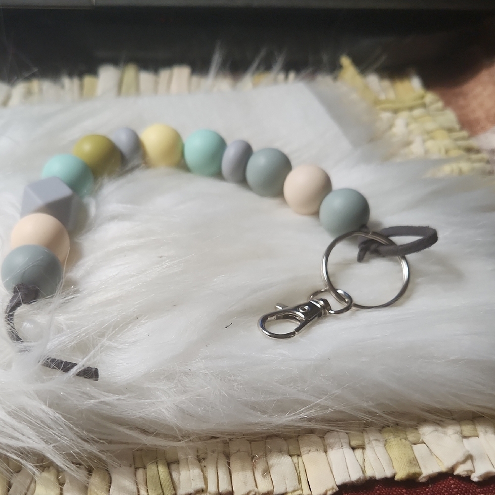 Pastel Beaded Keychain with Clasp